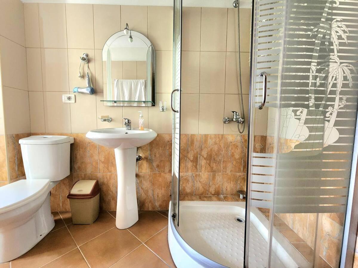 Apartamento Skanderbeg Deluxe Flat W 24h Check In Tirana